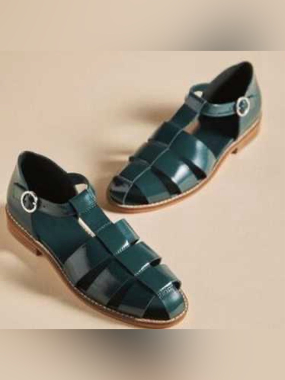 Pilcro fisherman hunter green patent leather sandal’s size 38